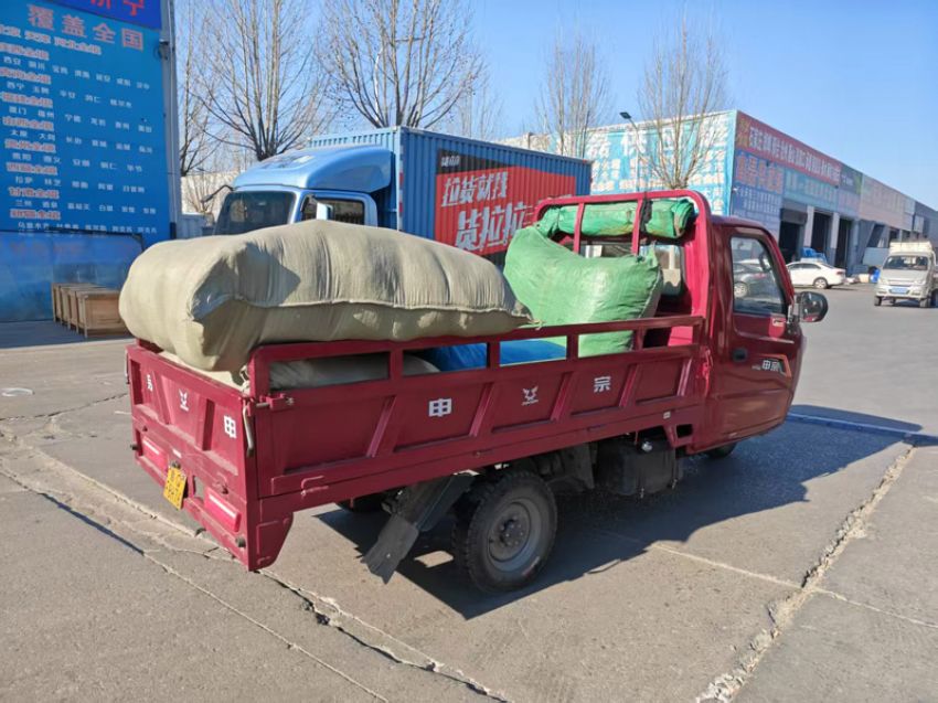 點(diǎn)擊查看詳細(xì)信息<br>標(biāo)題：發(fā)貨現(xiàn)場(chǎng) 閱讀次數(shù)：0